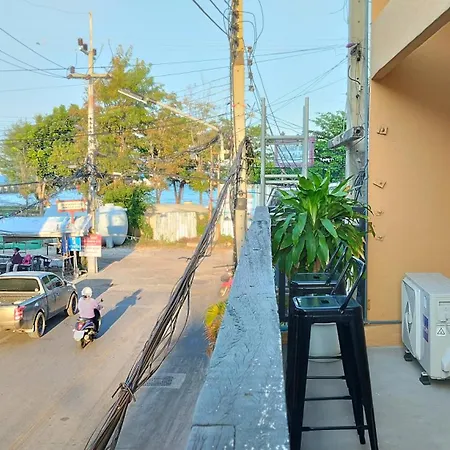 Captain Joe Cafe & Hostel Hua Hin Exterior photo