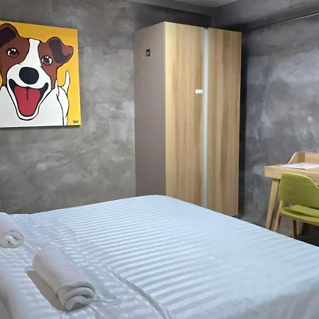 Captain Joe Cafe & Hostel Hua Hin Exterior photo